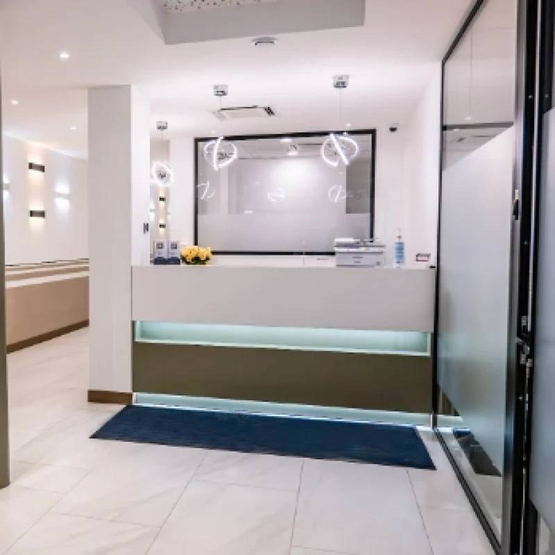 One_Clinic_Porte_Maillot